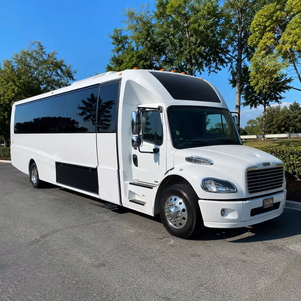 28 passenger party bus